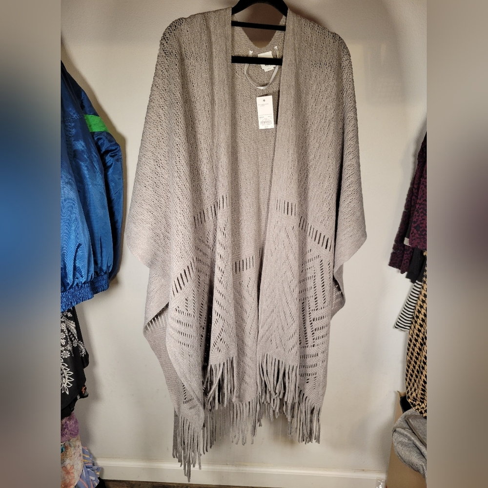 Sonoma Gray Poncho with Fringe